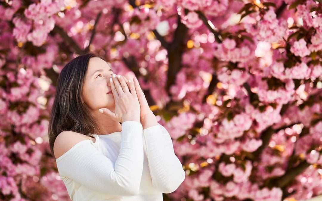 5 Ways to Manage Summer Allergies Without Drugs